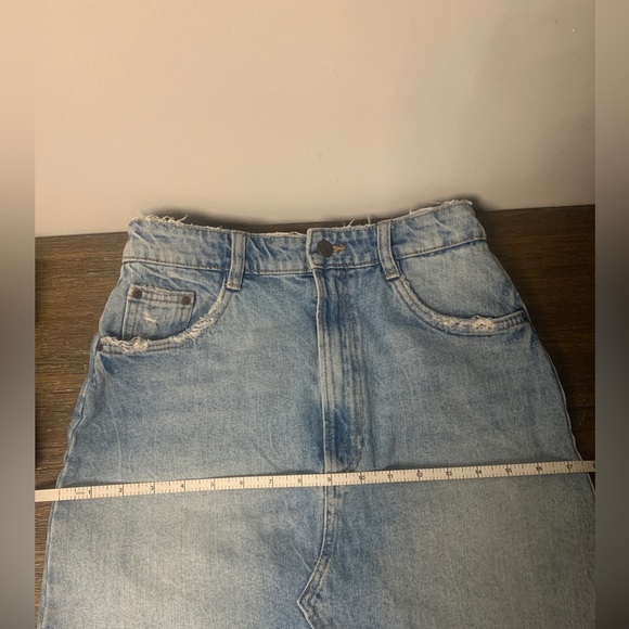 Zara distressed denim mini skirt size small 💙 - Picture 13 of 13